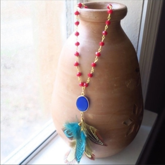 🌹H.P🌹14k GP Natural Howlite & feather necklace - Picture 2 of 6